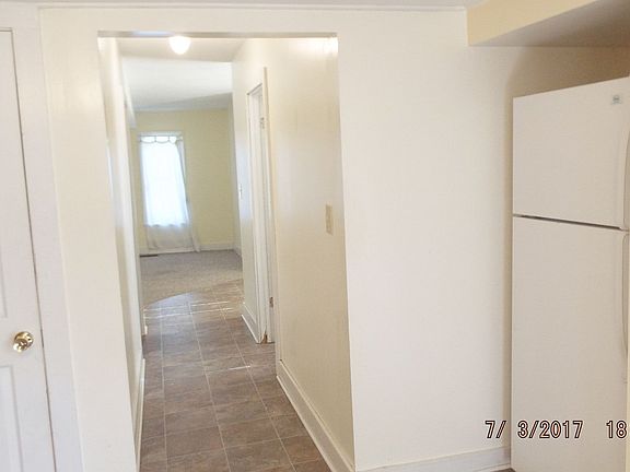 5th image of 235 Burr Oak St NE
