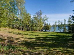 6199 Indian Garden Rd, Petoskey, MI 49770