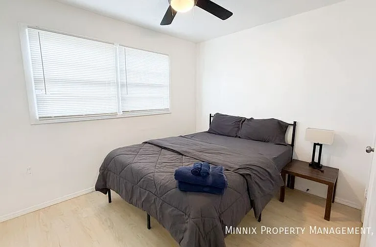 5005 Avenue W #2 — Photo 18