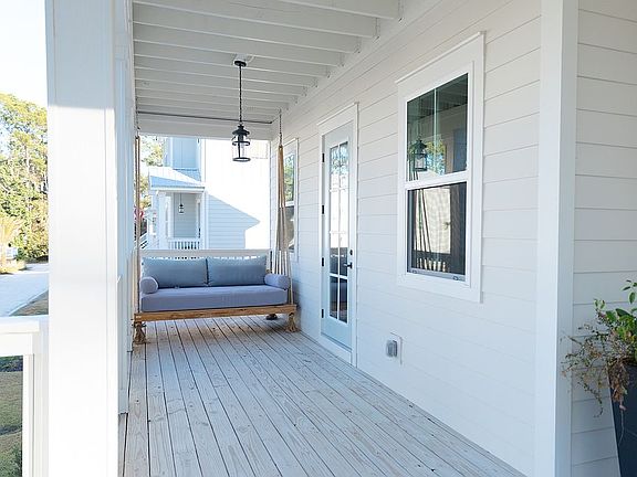 4th image of 18 McKenna Way