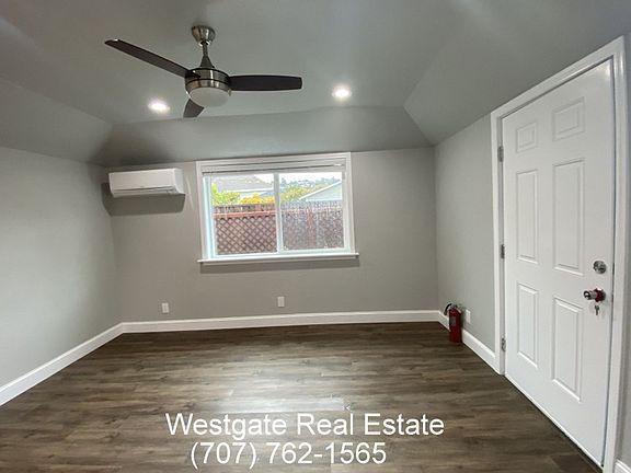 2nd image of 320 Bassett St