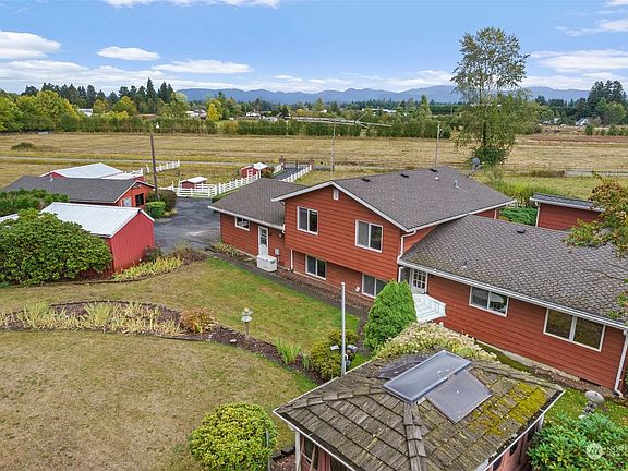 3rd image of 38029 188th Avenue SE