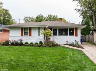 127 N Pierce Ave, Wheaton, IL