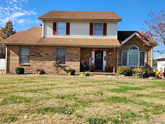 3rd image of 2305 Clinton Dr