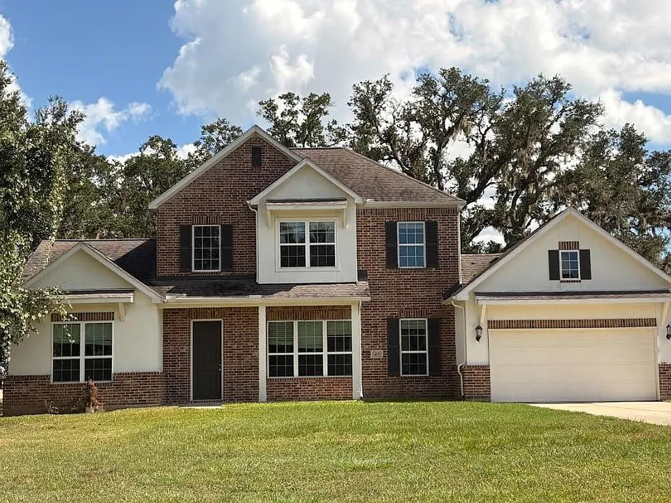 415 Lakeland Cir