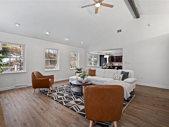 4th image of 200 Pinchtown Rd