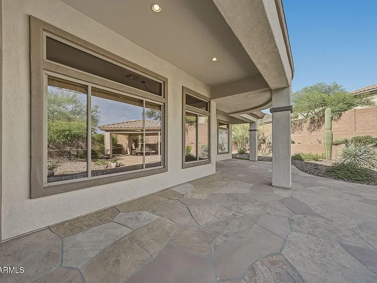 2129 W Legends Way — Photo 52