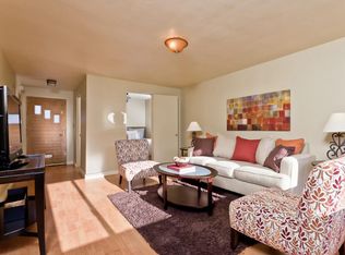 4727 40th Ave NE #J, Seattle, WA 98105