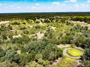 1 Track Rd, Dale, TX 78616