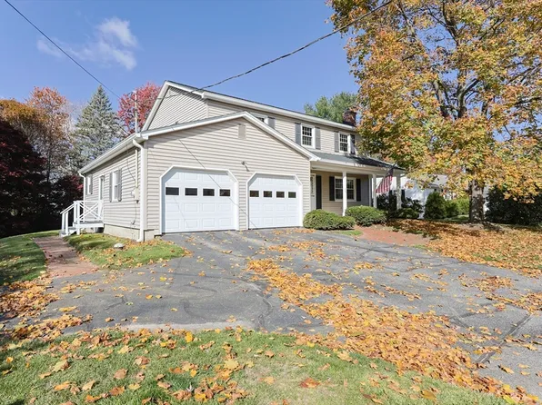 326 Pakachoag St, Auburn, MA 01501