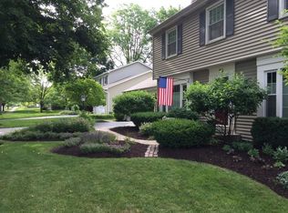 516 E Bauer Rd, Naperville, IL 60563