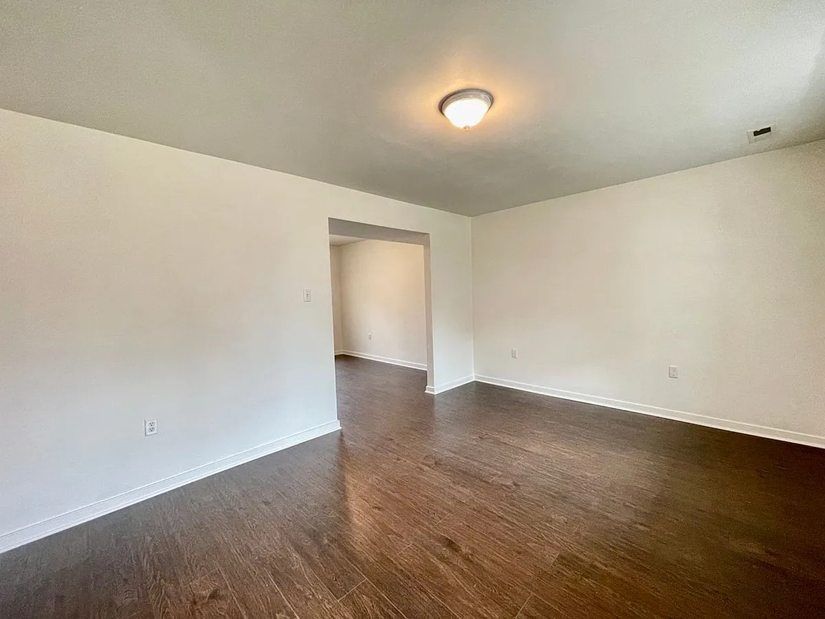 Building Photo - 701 Dendron St