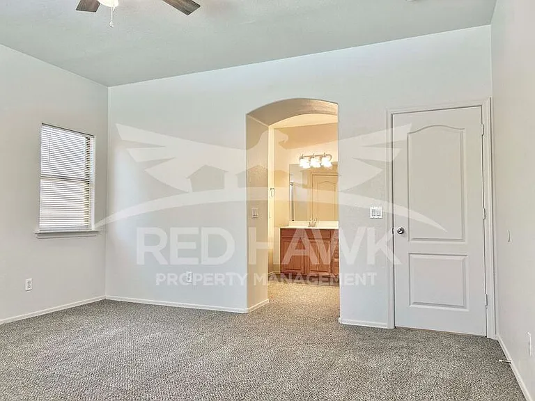 11824 W Windsor Ave — Photo 9