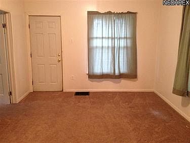 4th image of 530 E 16th St