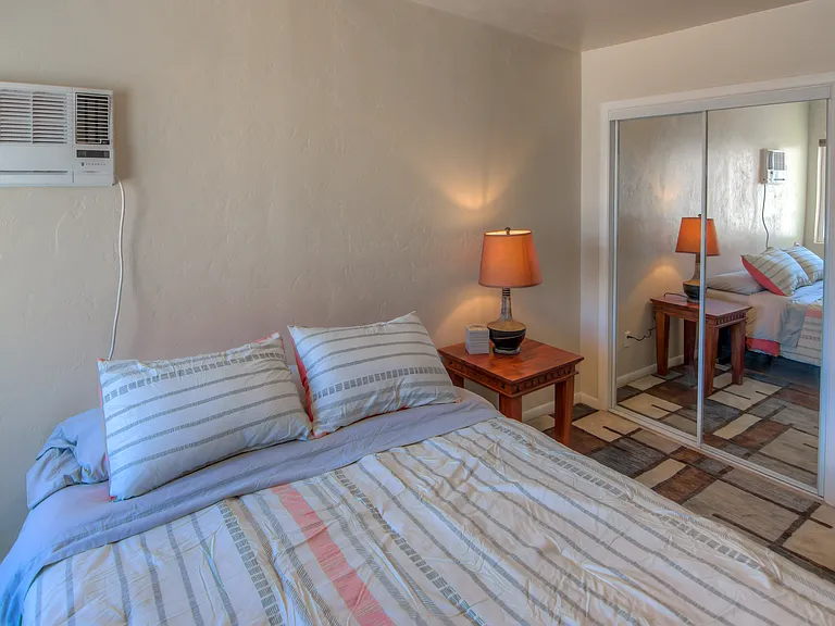2625 E Prince Rd #B — Photo 6