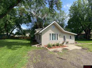 605 N Teal St, Janesville, MN 56048