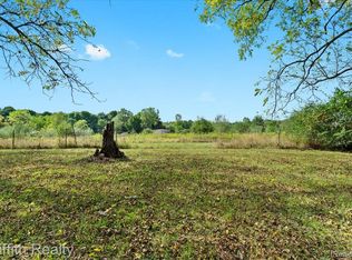 9800 Beeman Rd, Chelsea, MI 48118