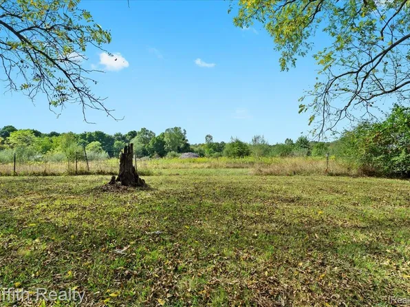 9800 Beeman Rd, Chelsea, MI 48118