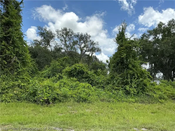 5801 Sun Valley Dr, Sebring, FL 33876
