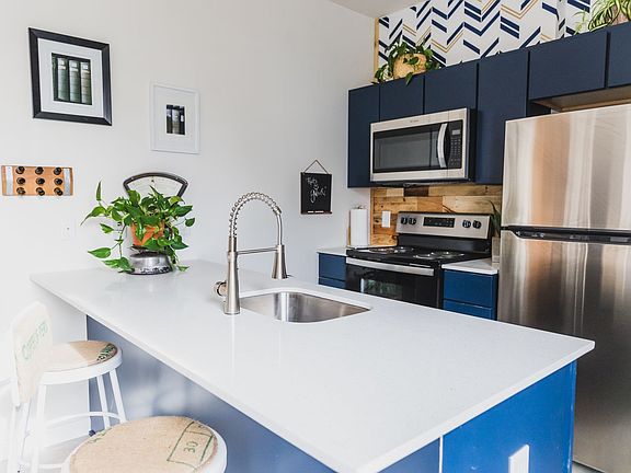 2nd image of 4537 Wayne Ave #4