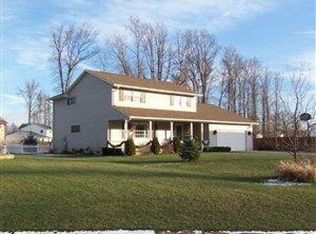 505 Stone Valley Dr, Amherst, OH 44001
