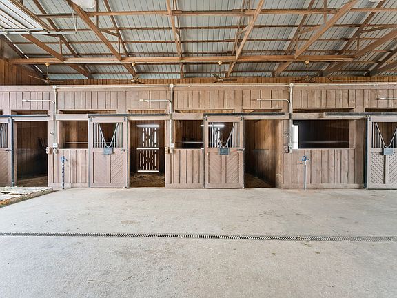 56th image of 1180 Allisona Rd