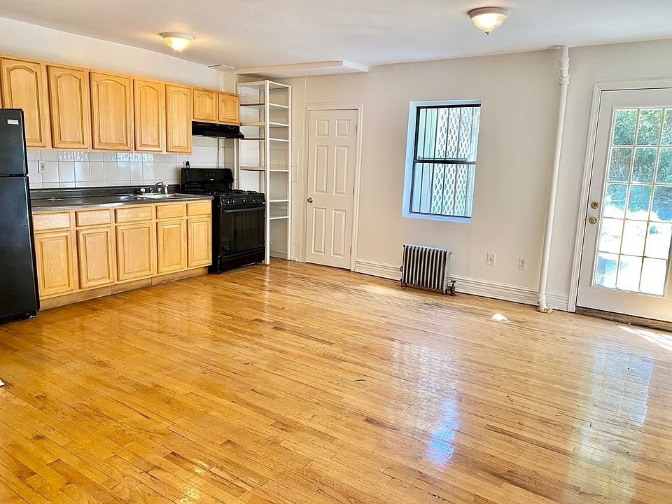1st image of 280 Putnam Ave APT 1