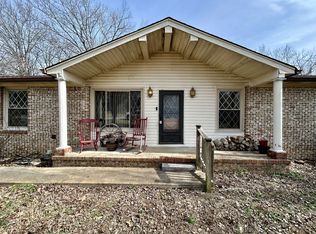211 Smokey Dr, Columbia, TN 38401