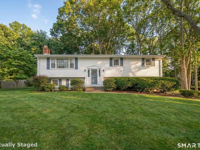 162 Yankee Peddler Path, Madison, CT, 06443