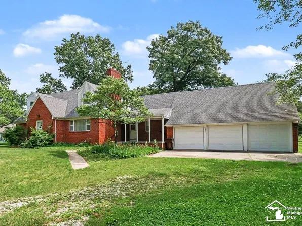 9506 Secor Rd, Temperance, MI 48182