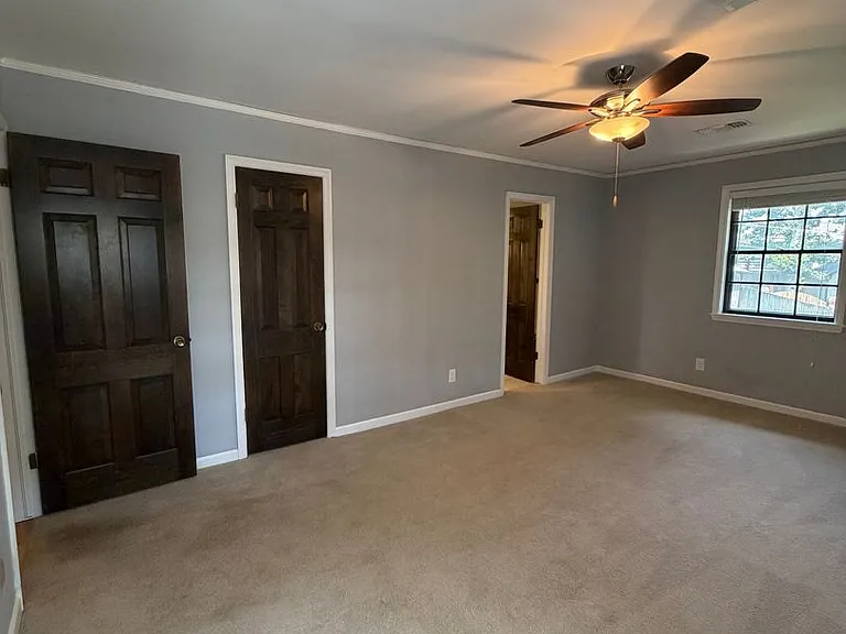 1101 Silverwood Cv — Photo 33