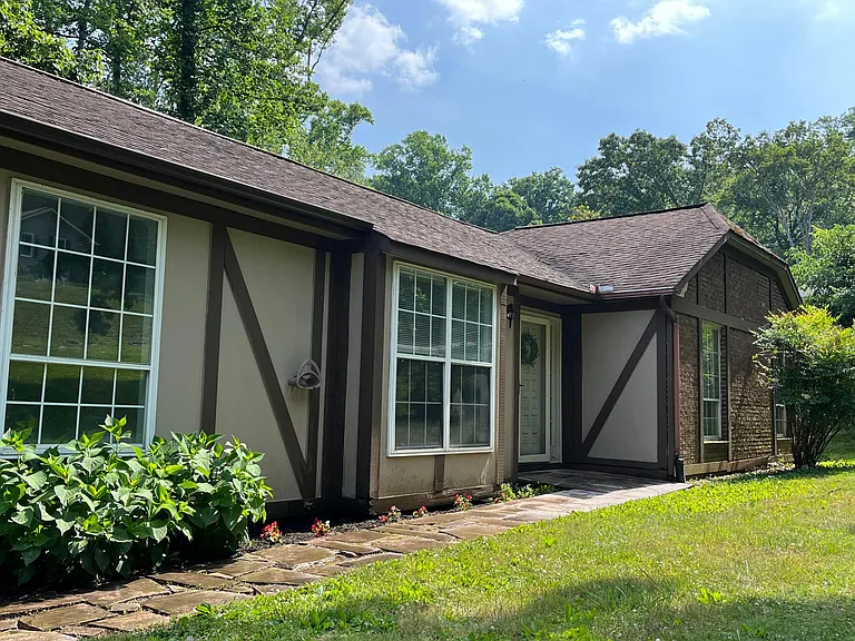 1806 E Mansfield Dr — Photo 10