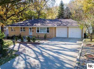 5030 S 80th St, Ralston, NE 68127