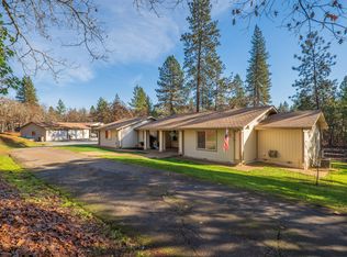 280 Wildflower Dr, Merlin, OR 97532