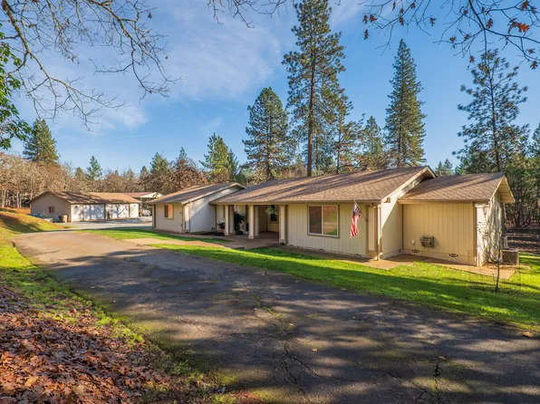 280 Wildflower Dr, Merlin, OR 97532