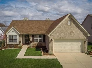 9503 Hunting Ground Ct, Louisville, KY 40228