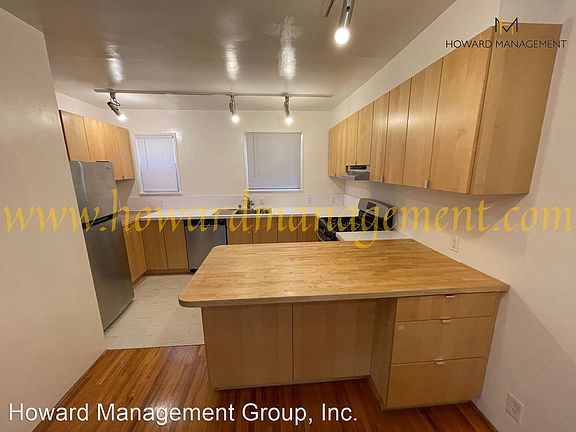 4th image of 10550 Santa Monica Blvd