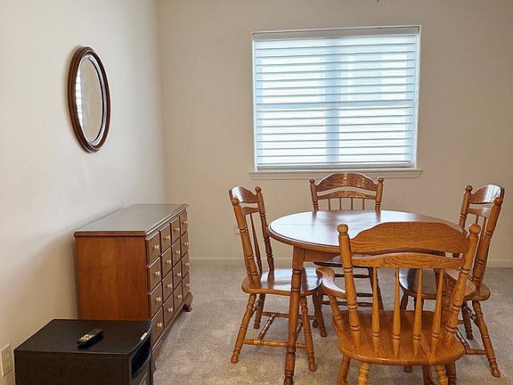 5th image of 707 Wiles Ln