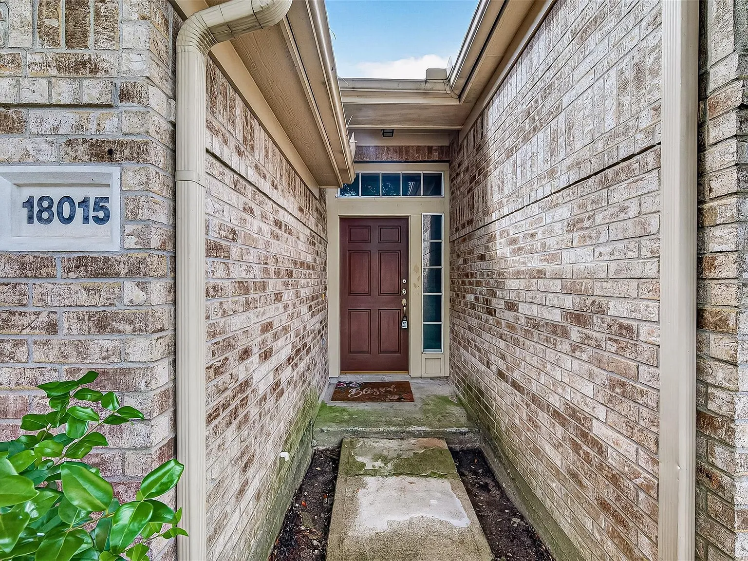 3 bed, 2.0 bath, 1645 sqft, $2,150 — Photo 4