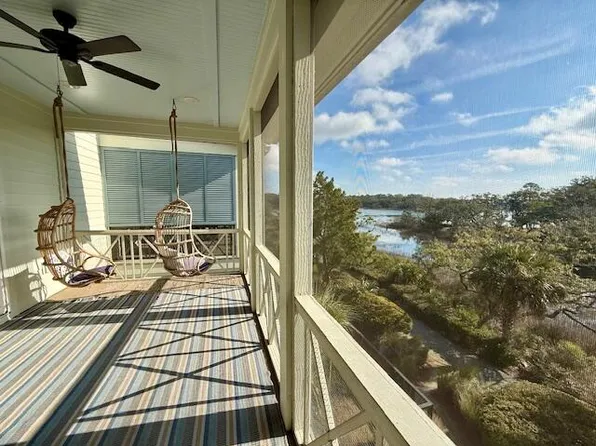 2568 Helmsman Rd, Johns Island, SC 29455