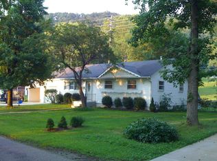 19 Townsend Pl, Athens, OH 45701