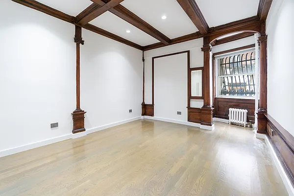 Rented by Compass | media 9