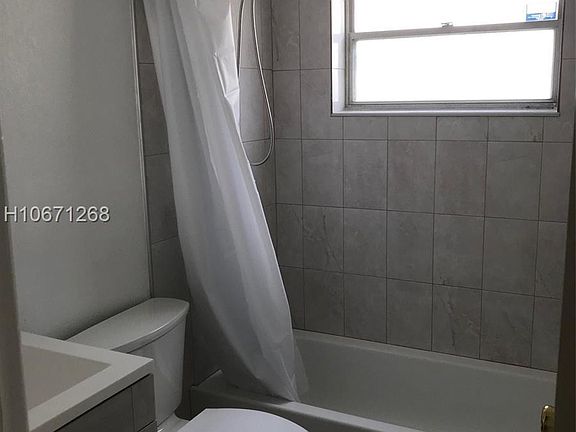 4th image of 8335 Royal Palm Blvd