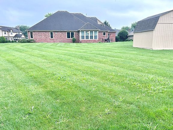 5th image of 9124 New Harmony Cir
