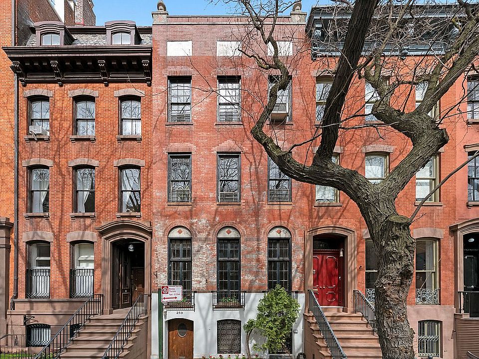1st image of 259 W 11th St
