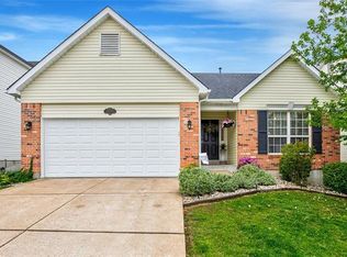 10934 Cedarberry Pl, Saint Louis, MO 63123