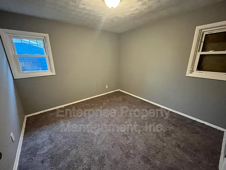 829 Alida Ave — Photo 7