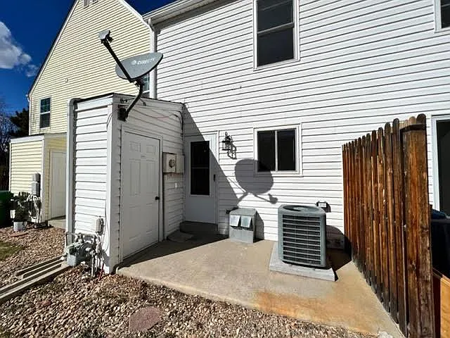 9038 W Dartmouth Pl — Photo 14