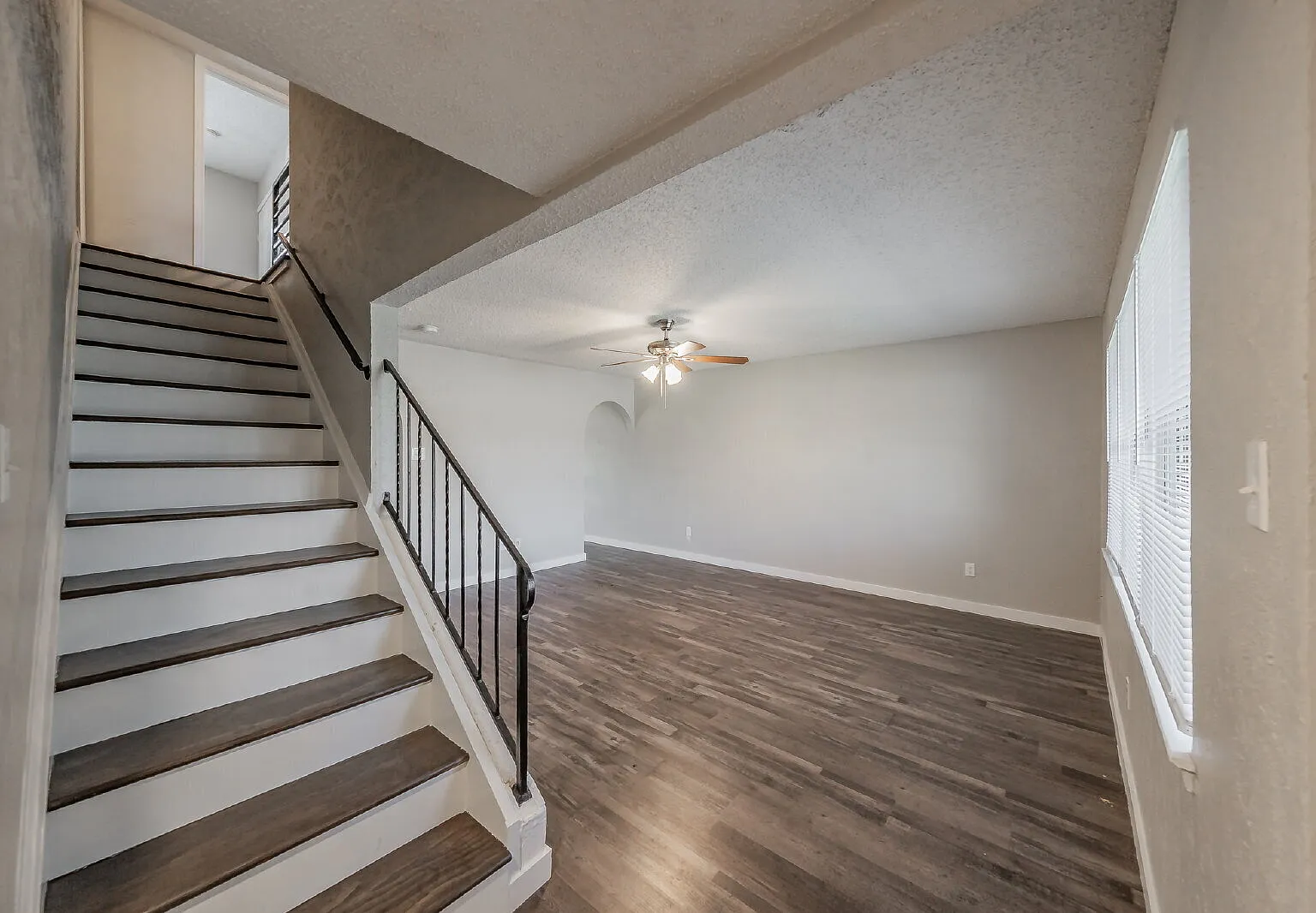 "Charming 3-Bed Home with 2.5 Baths & Spacious Layout at 1774 Belshire Ct, Fort Worth!" — Photo 3