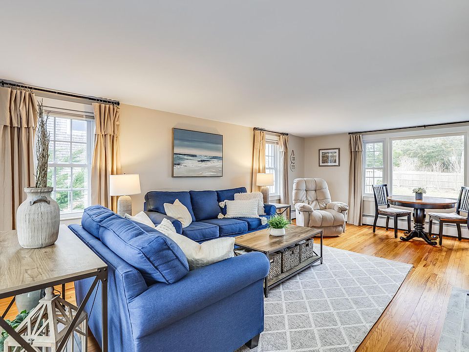 32 Clinton Avenue, Falmouth, MA 02540 Zillow